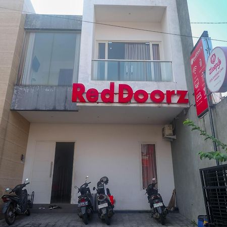 Reddoorz Syariah Near Simpang Lima Semarang Hotel Jomblang Ngoại thất bức ảnh