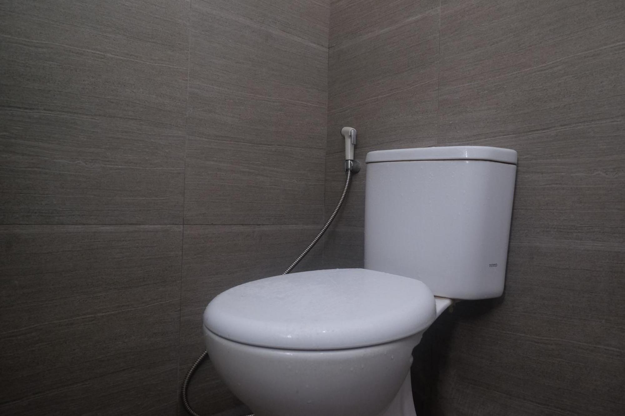 Reddoorz Syariah Near Simpang Lima Semarang Hotel Jomblang Ngoại thất bức ảnh