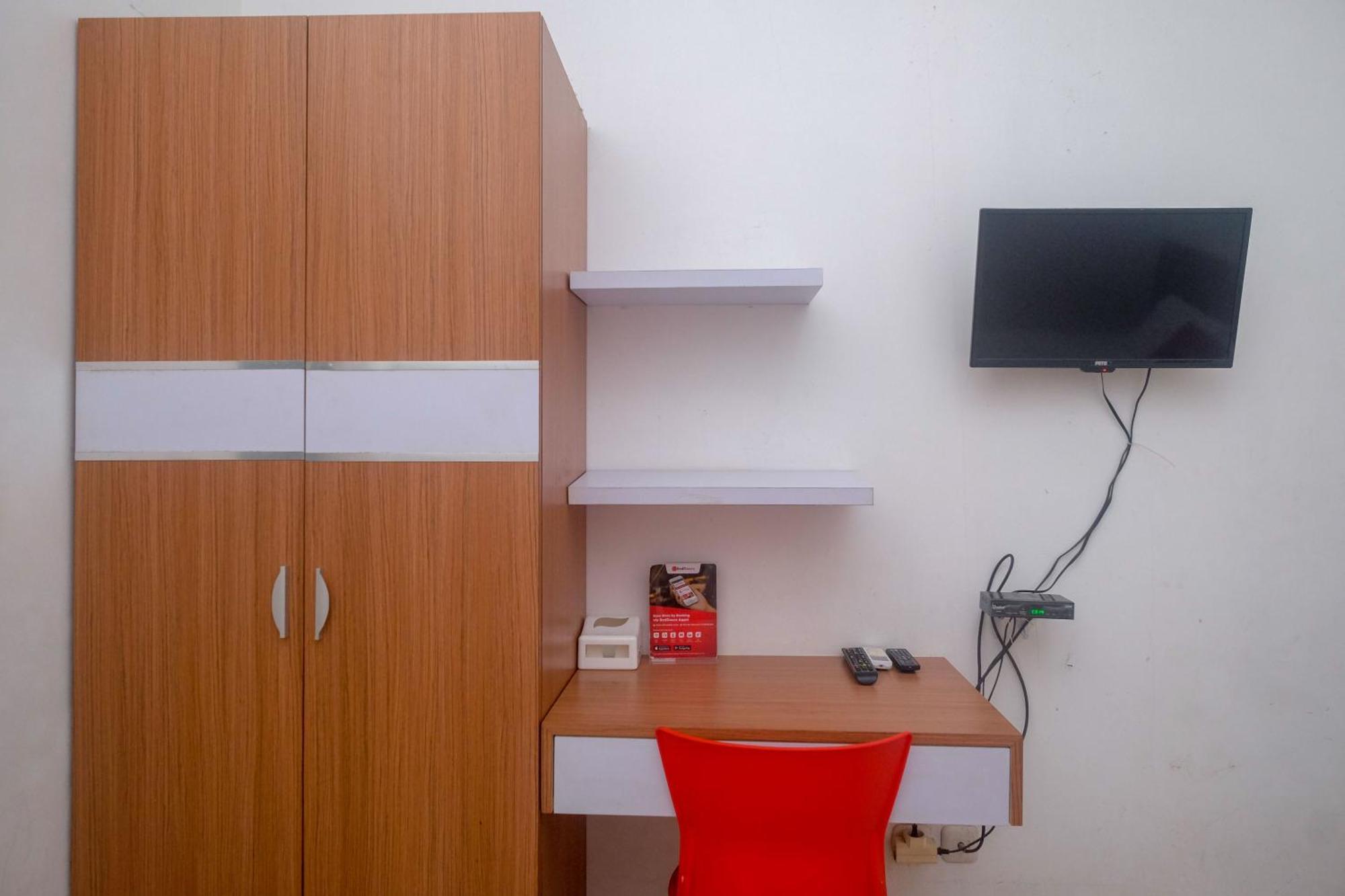 Reddoorz Syariah Near Simpang Lima Semarang Hotel Jomblang Ngoại thất bức ảnh